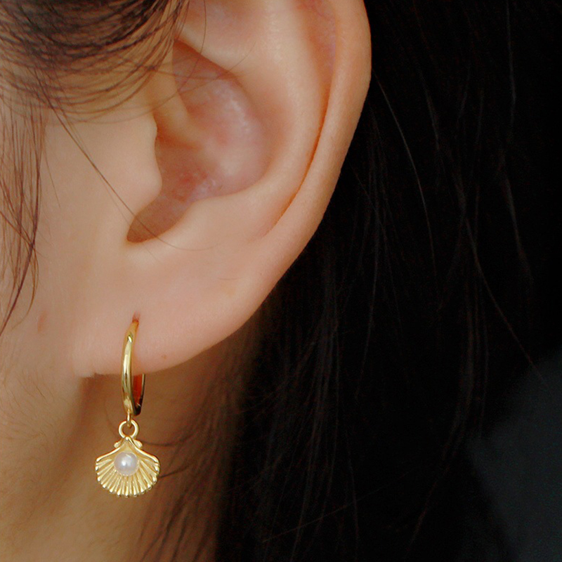 Pendientes colgantes de concha - Conch Earring Hoop reseña y precio